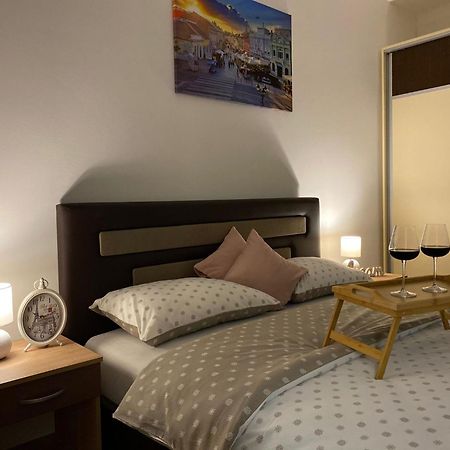 Apartman Ns Dan Centar Novi Sad Exteriör bild